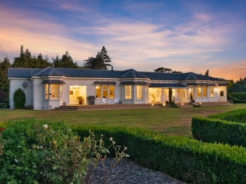 Timeless residence in top location