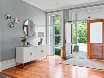 Timeless Residence in Top Location