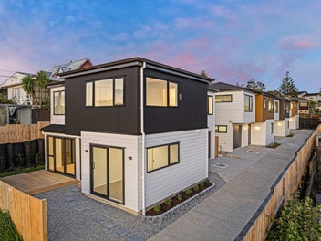 Last Opportunity! Move In for $1,168,000!