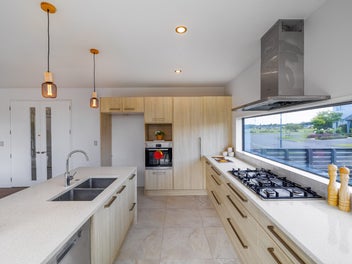Spacious & Stylish Living