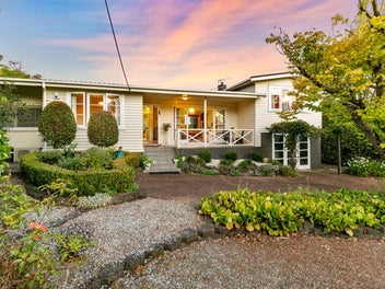 Full Freehold Site - Dual Westlake Zone!