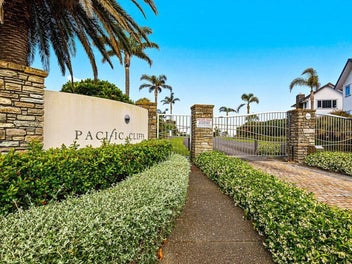 Vendor Drops Price by $100K - Must Be Sold!