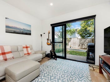Unbeatable Opportunity in a Prime Location