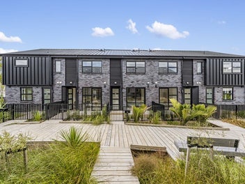 Christmas Special: Save Big at Vines Estate!