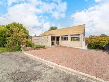 Image 1 of 19