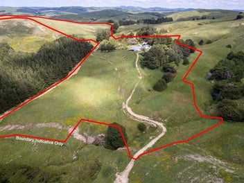 Lifestyle Opportunity - 15 ha