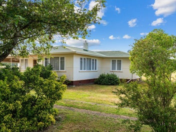 Deceased estate - vendors want it sold!