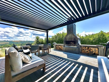 Captivating Contemporary