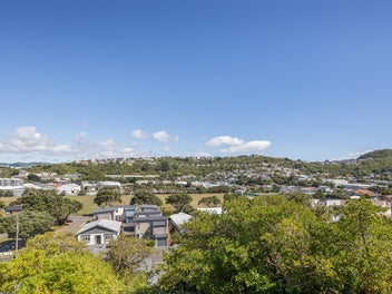 Affordable, Sunny, Views and Potential