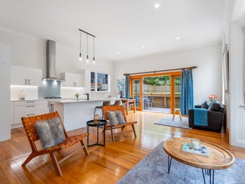 Elegance with Modern Comfort in Belleknowes