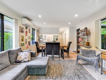 Hidden Gem - Zoned for Hamilton Boys’ High