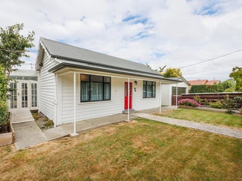 Private & Versatile Property with Two Homes & Exte