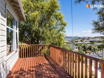 Sun Soaked In Andersons Bay – A Must See