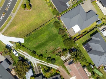 Prime Flat Section in a Great Location