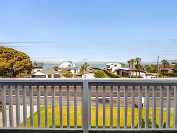 Luxury Home, Luxury Lifestyle, Luxury Setting!