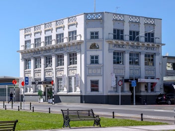 Image 1 of 20