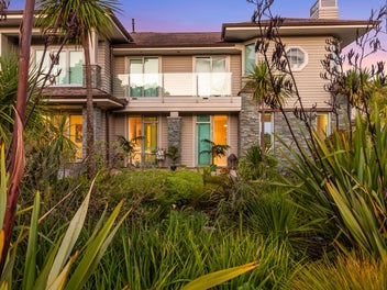 Final Viewing - Garden Apartment