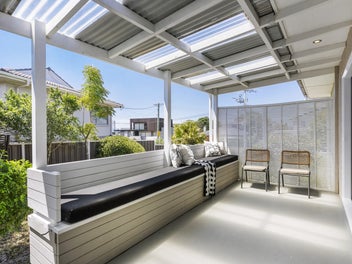 Your New Life in Campbells Bay Awaits – Act Now!