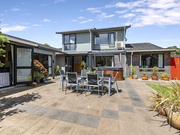 Dream Family Home and it's Massive!