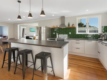 Move-In Ready with Modern Touches!