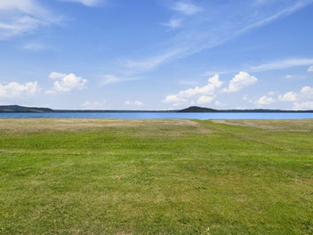 Image 1 of 18