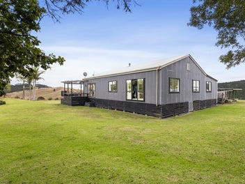 Off the Grid! What a great lifestyle!