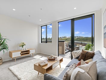 Ultimate Coastal Living!