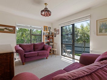 Close to the Beach, Upgraded and Charming!