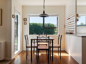 Close to the Beach, Upgraded and Charming!