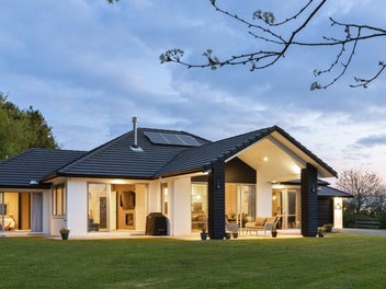 Solid Brick + Motivated Sellers = Golden Oppor...