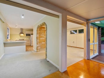 DOUBLE RESIDENCE – DOUBLE WESTLAKE