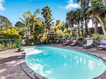 Highly Motivated Vendor - Vacant Property!
