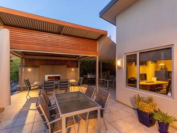 Modern Family Living With Unbeatable Views