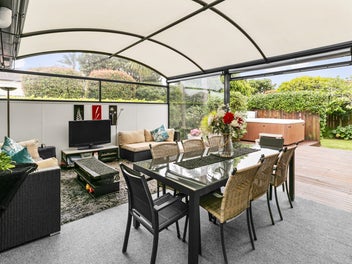 East Tamaki Entertainer's Dream & Family Haven!