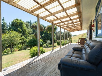 Idyllic Lifestyle With Options 2.51Ha