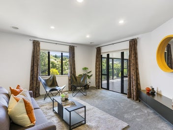 Large Family Home with Self-Contained Flat
