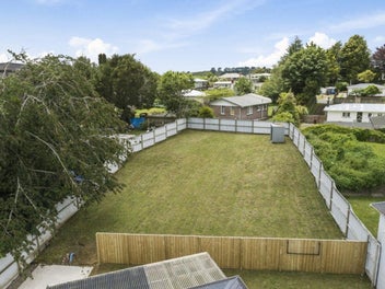 Image 1 of 10