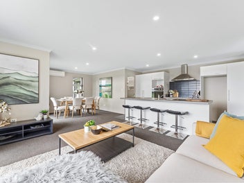 4 Bedroom Home - Patumahoe
