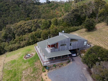 Lifestyle living, Valley views!
