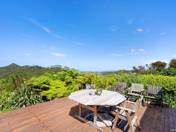 Nature Lovers Hideaway With Incredible Views