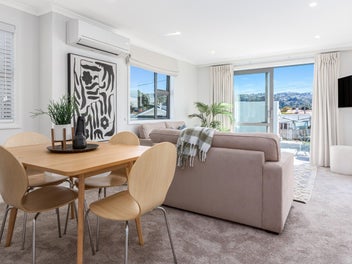 Stunning Modern Townhouse in the Heart of Petone