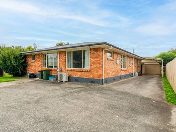 Image 1 of 18