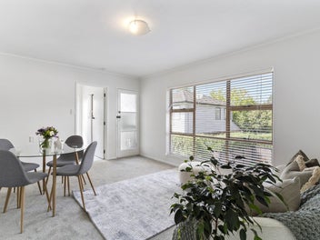 Quality reno & top location - No Body Corp!