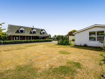 SPACIOUS RURAL ABODE