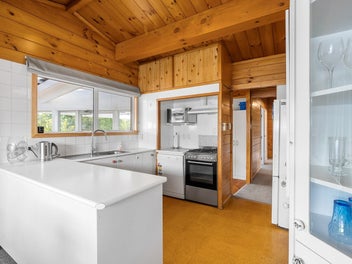 Lockwood retreat in prime location