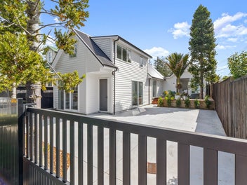 Contemporary living, look no further!