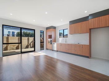 Enjoy Long Reserve View & in the Heart of Auranga