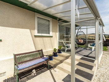 Townhouse style + Really Sunny