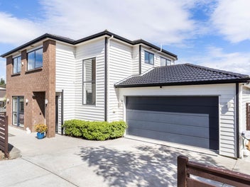 Perfect for Extended Families – Home for 3 Gen...