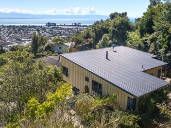 A Hidden Gem with Sea Views!